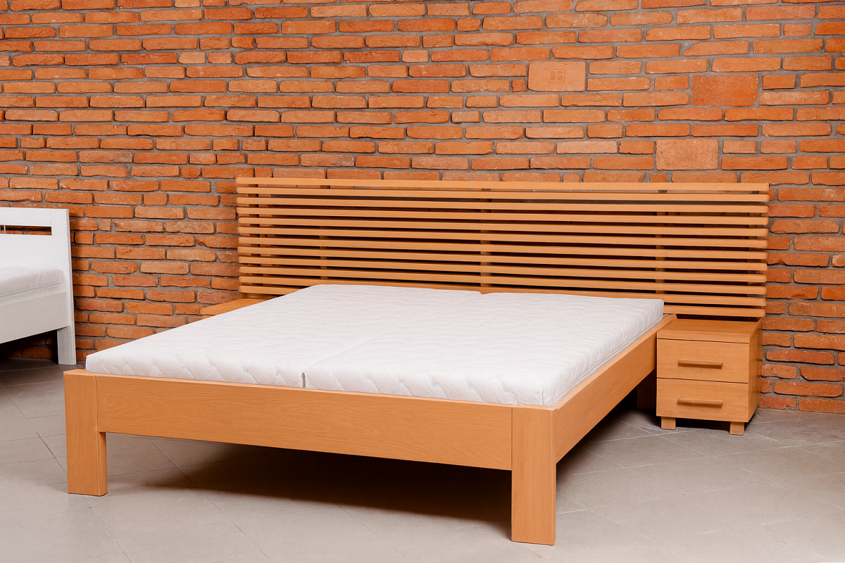 Posteľ z masívu 160x200 LUNNA